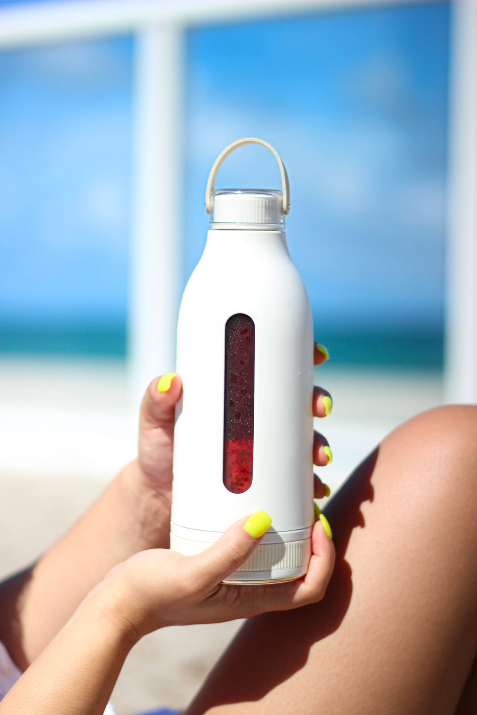 HydraBlend™ Portable Blender with a sleek, compact design, ideal for on-the-go smoothies and shakes. Lightweight, rechargeable, and perfect for fitness enthusiasts seeking convenience and portability